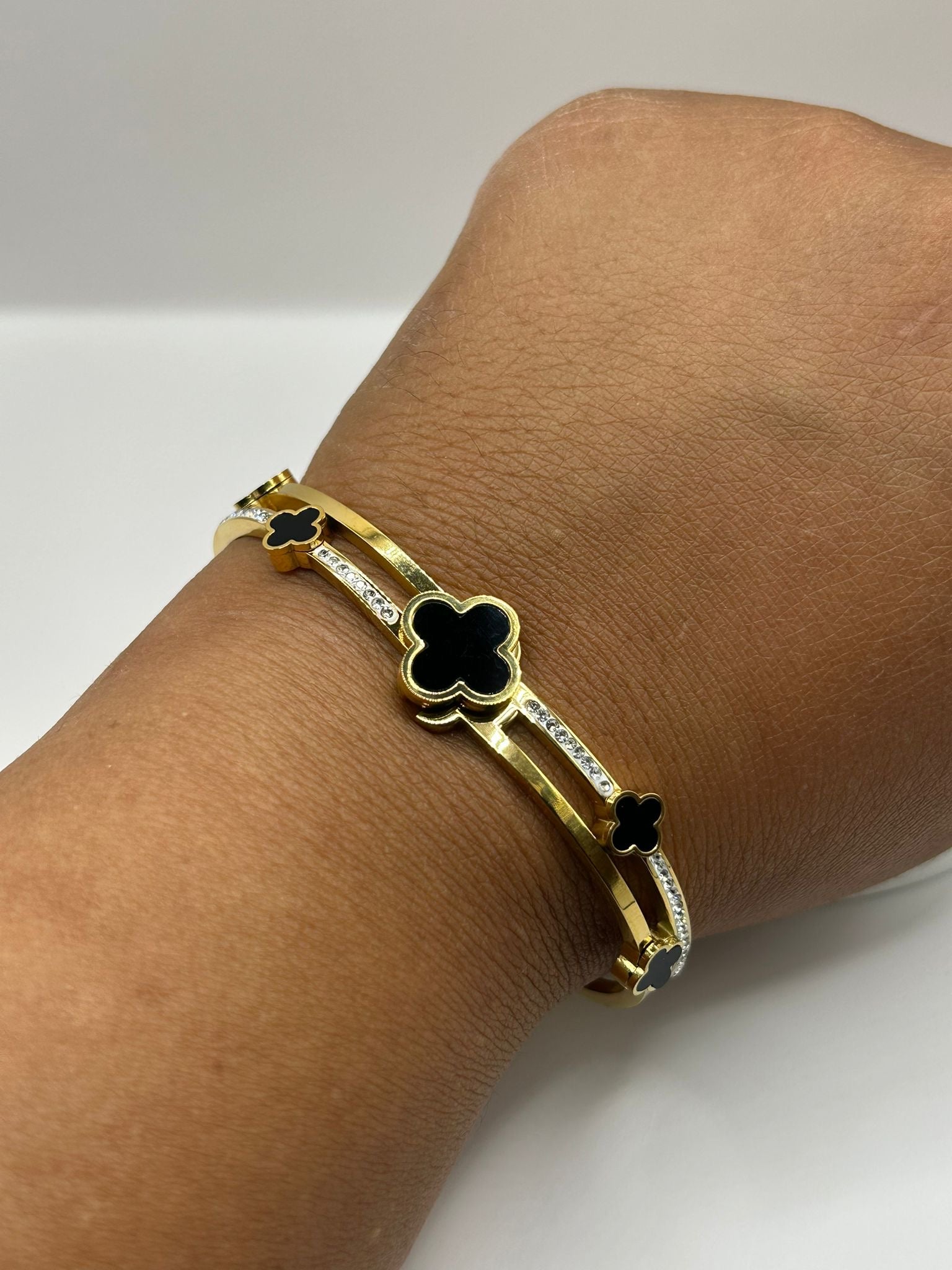 AMIRA | bracelet trèfle jonc